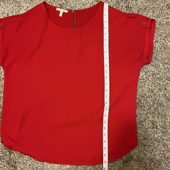 Maurice’s Red Women's dressy short sleeve top  size small - Picture 7 of 9